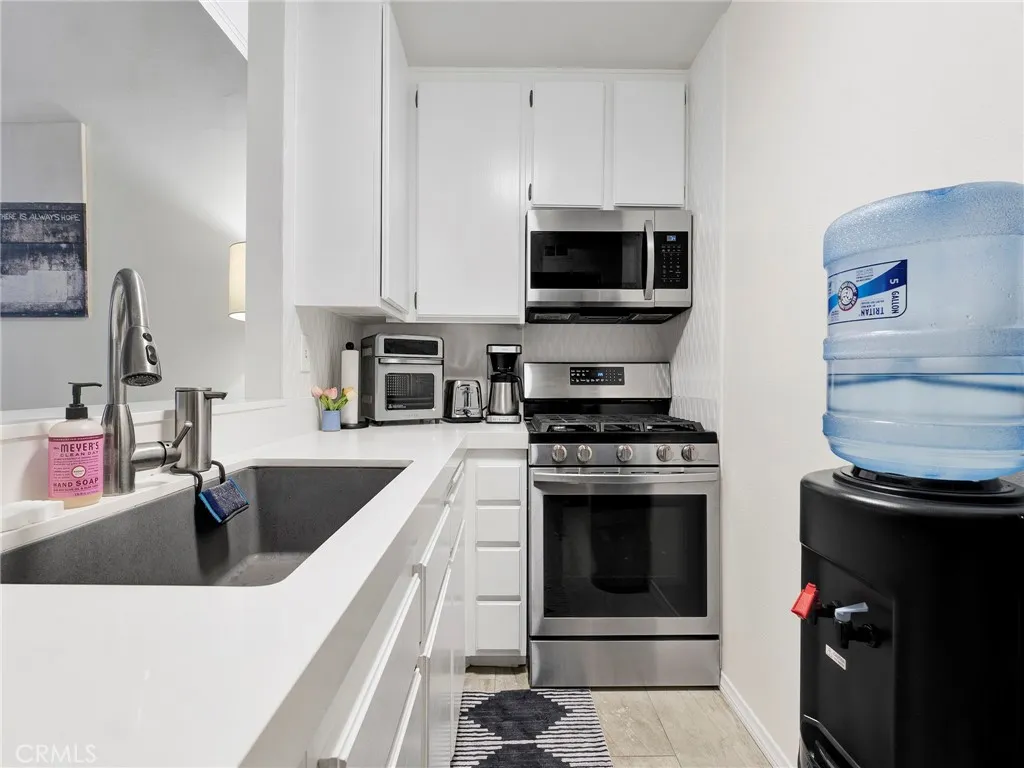 Additional image 16 of 7050 Shoup Ave #225, Canoga Park, CA 91303