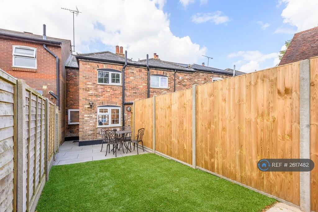 Additional image 24 of High Street, Redbourn, AL3