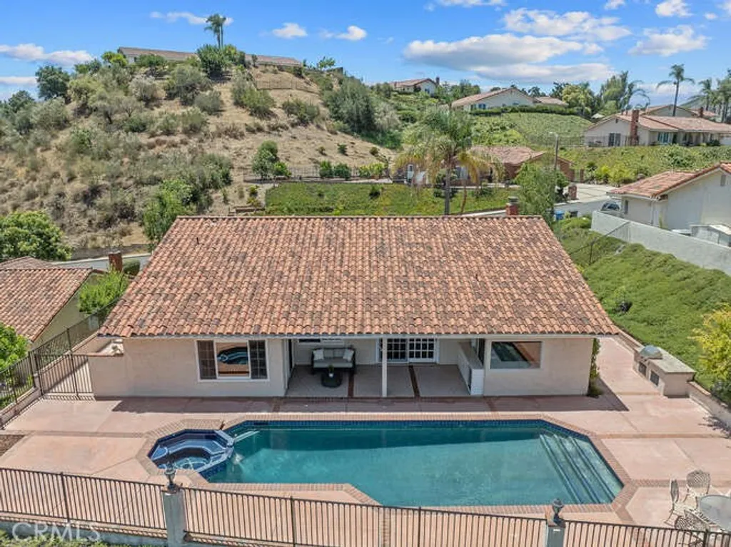 Additional image 8 of 2039 Channelford Road, Westlake Village, CA 91361