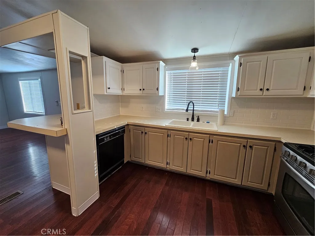 Additional image 18 of 18411 Valley Boulevard Unit 19B, Bloomington, CA 92316