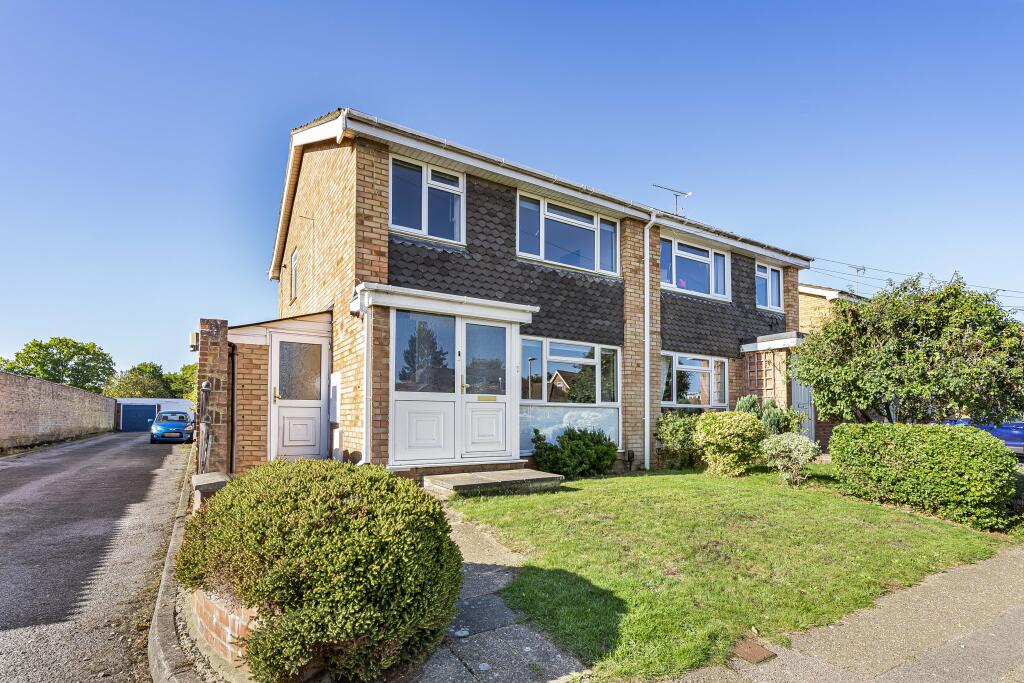 Ringway Road, Park Street, St Albans, AL2