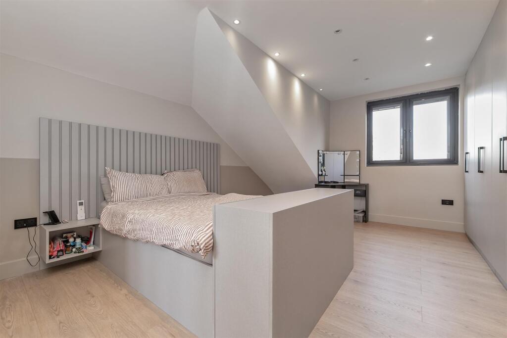 Additional image 30 of South Riding, Bricket Wood, St. Albans