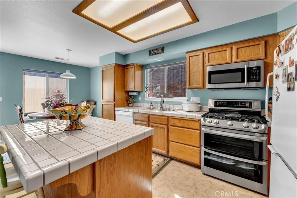 Additional image 13 of 216 Aspen Way, Red Bluff, CA 96080