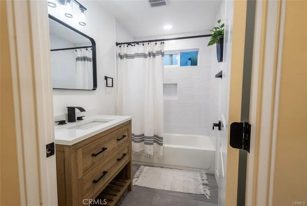 Additional image 20 of 256 E Mission Rd, Corona, CA 92879