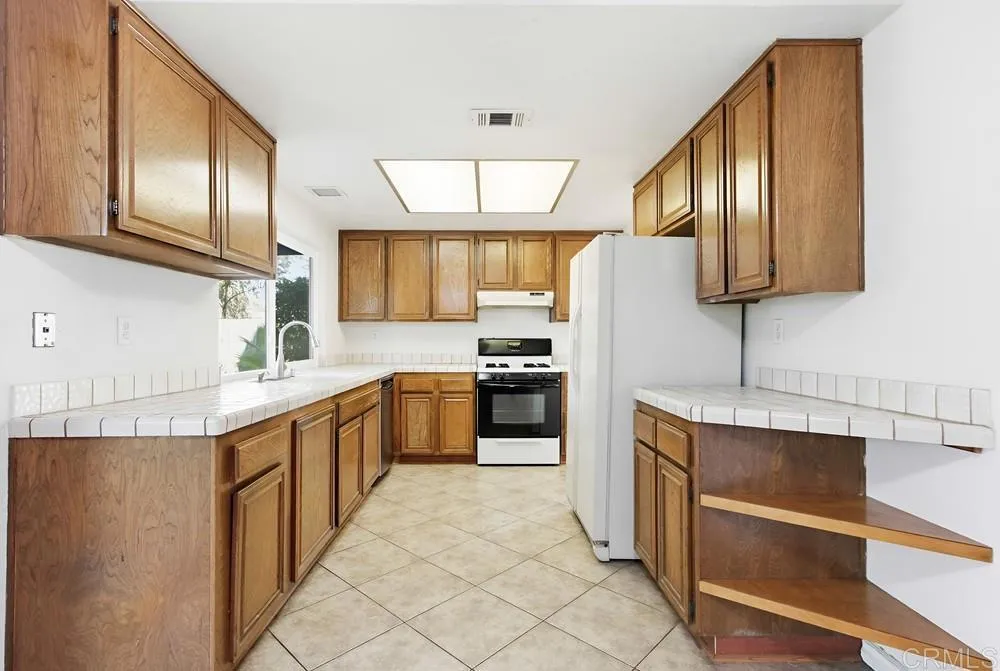 Additional image 41 of 1237 Armstrong Circle, Escondido, CA 92027