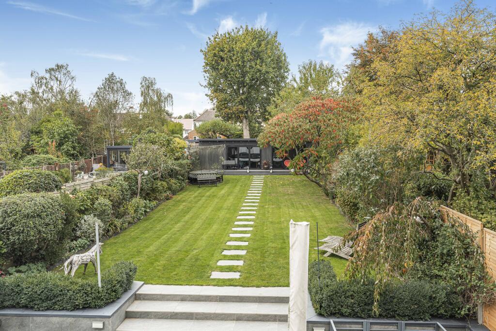 Additional image 12 of Charmouth Road, St. Albans, Hertfordshire, AL1