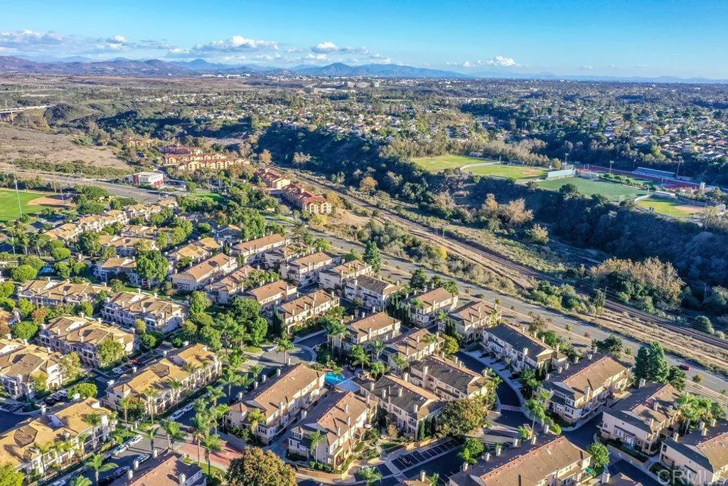 Additional image 37 of 7125 Calabria Court Unit D, San Diego, CA 92122