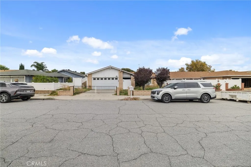 Additional image 50 of 24311 Wabuska St, Newhall, CA 91321