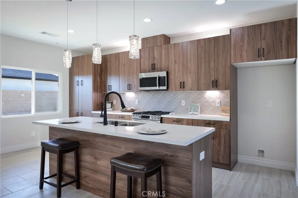 Additional image 20 of 21724 Darrow, California City, CA 93505