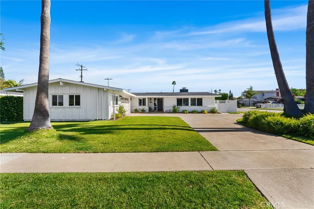 Property image for 2314 Colgate Dr, Costa Mesa, CA 92626