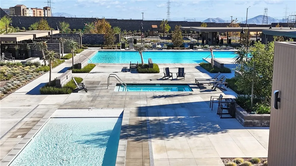 Additional image 3 of 15946 Caterpillar Drive, Fontana, CA 92336