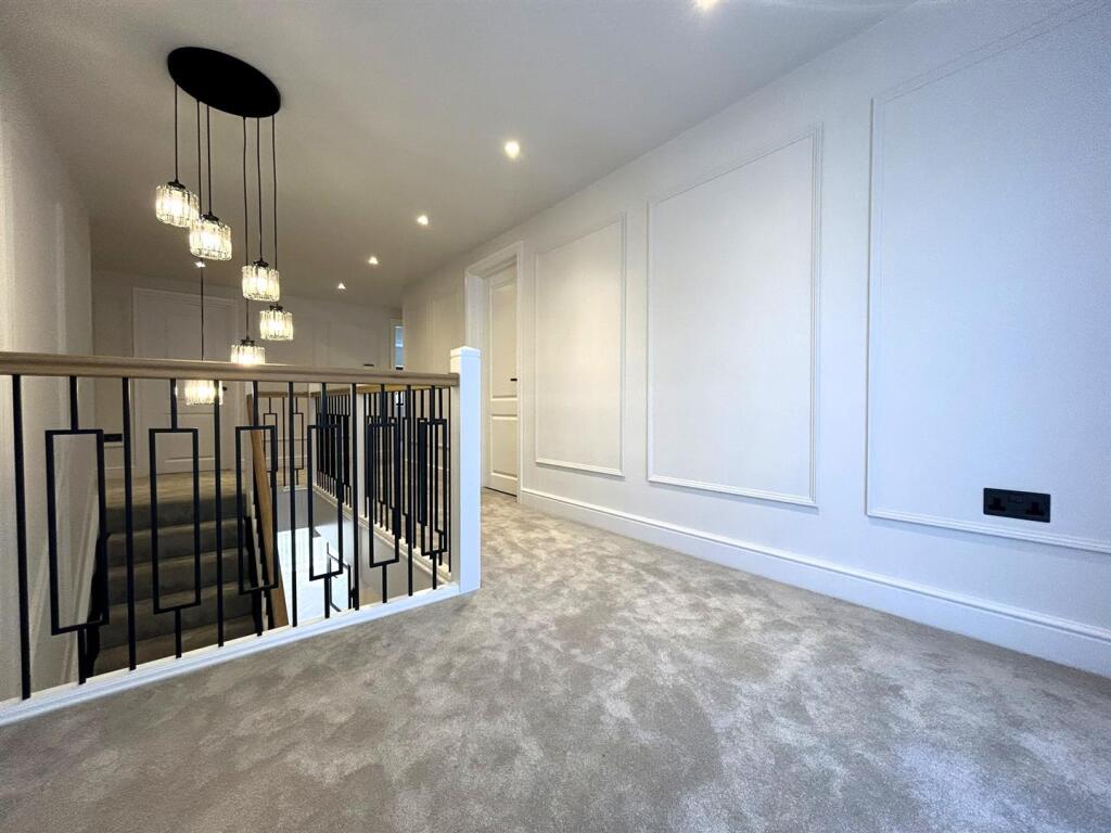 Additional image 14 of The Squirrels, Bricket Wood, St. Albans