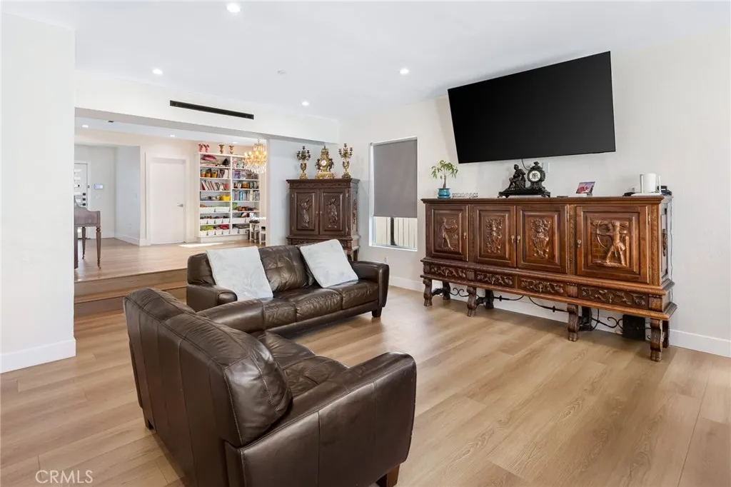 Additional image 52 of 2031 N Pass Ave, Burbank, CA 91505