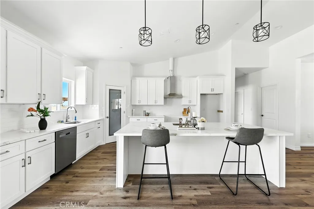 Additional image 3 of 16920 Danbury Ave, Hesperia, CA 92345