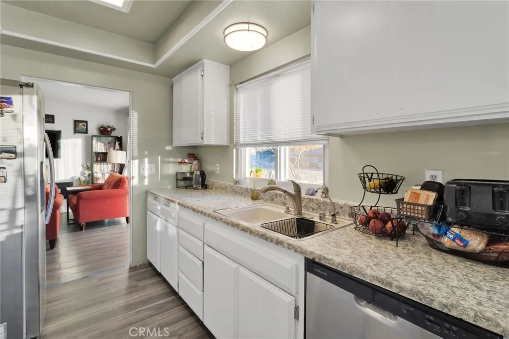 Additional image 18 of 13167 Olathe Road, Apple Valley, CA 92308