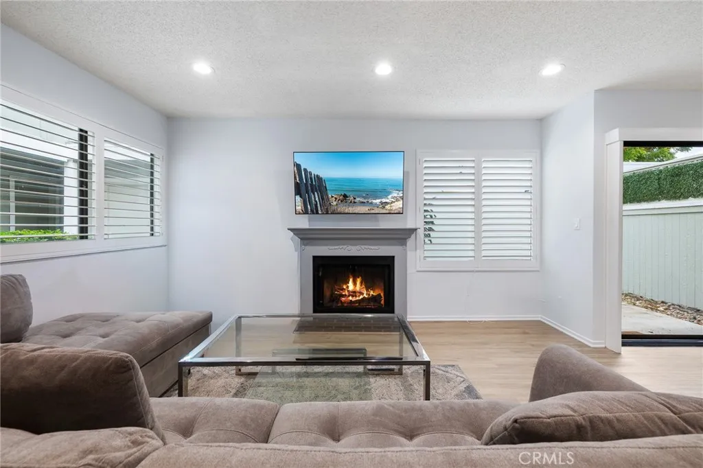 Additional image 35 of 27114 Hidaway Avenue Unit 3, Canyon Country, CA 91351