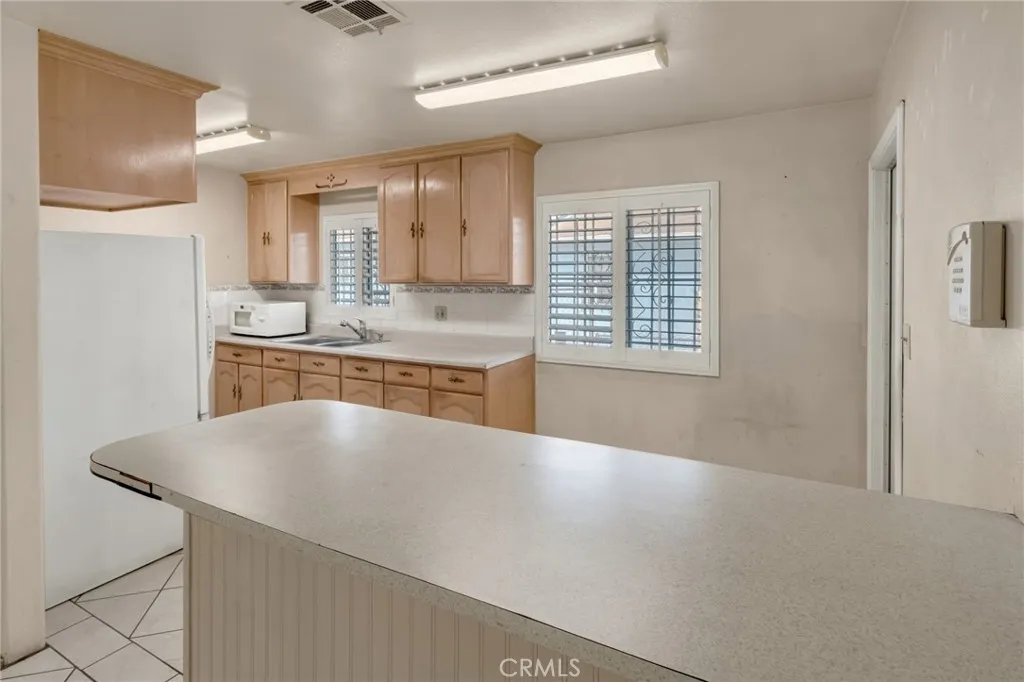 Additional image 10 of 323 E 102nd St., Los Angeles, CA 90003