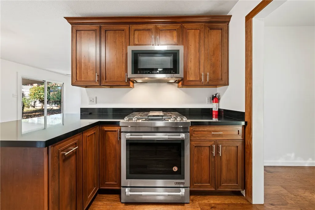 Additional image 15 of 464 Nokomis Drive, Ukiah, CA 95482