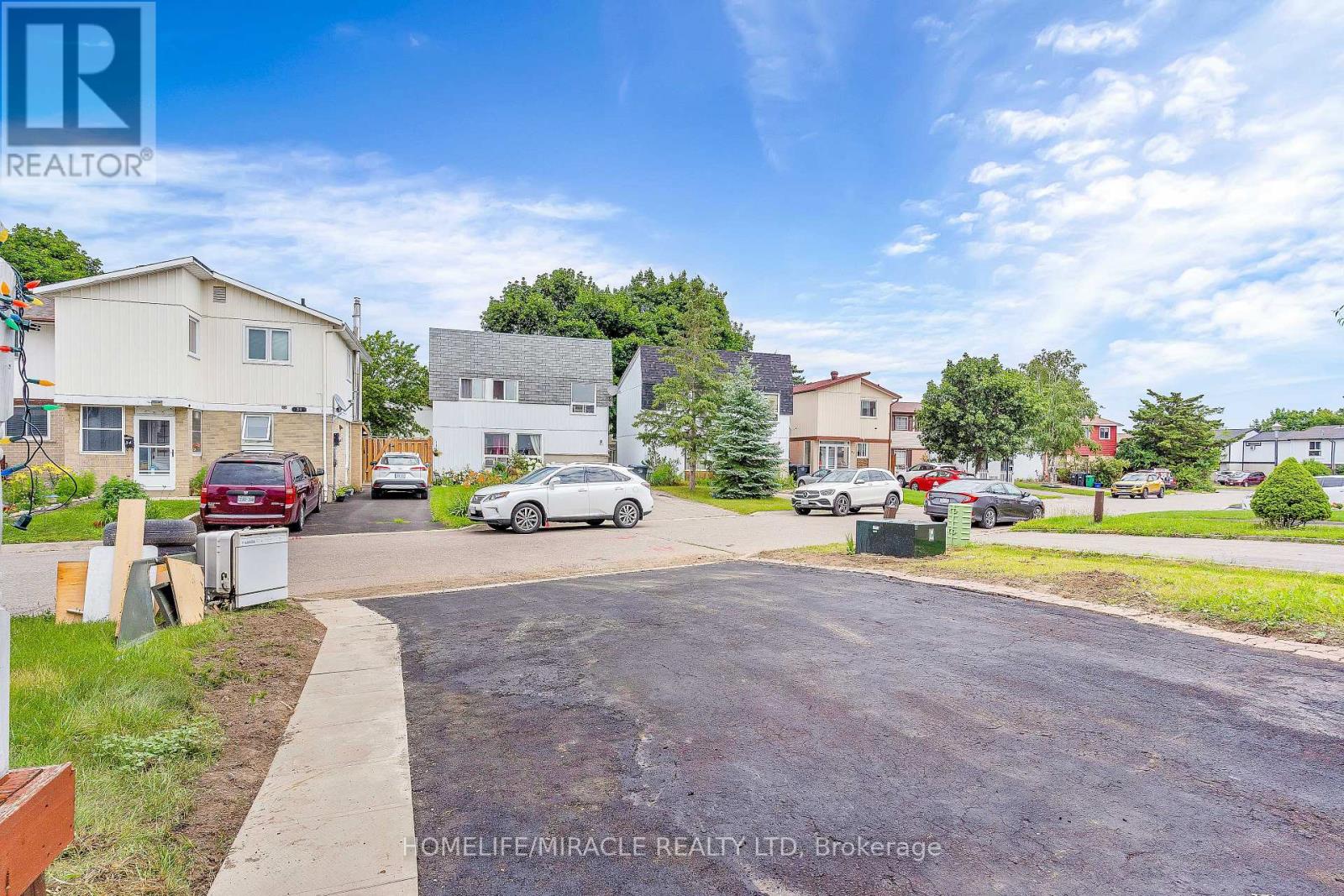 Property image for 14 GREENBUSH COURT|Brampton (Northgate), Ontario L6S2K2