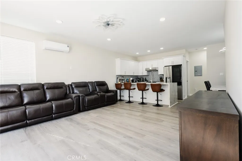 Additional image 6 of 4284 Dwight St, San Diego, CA 92105