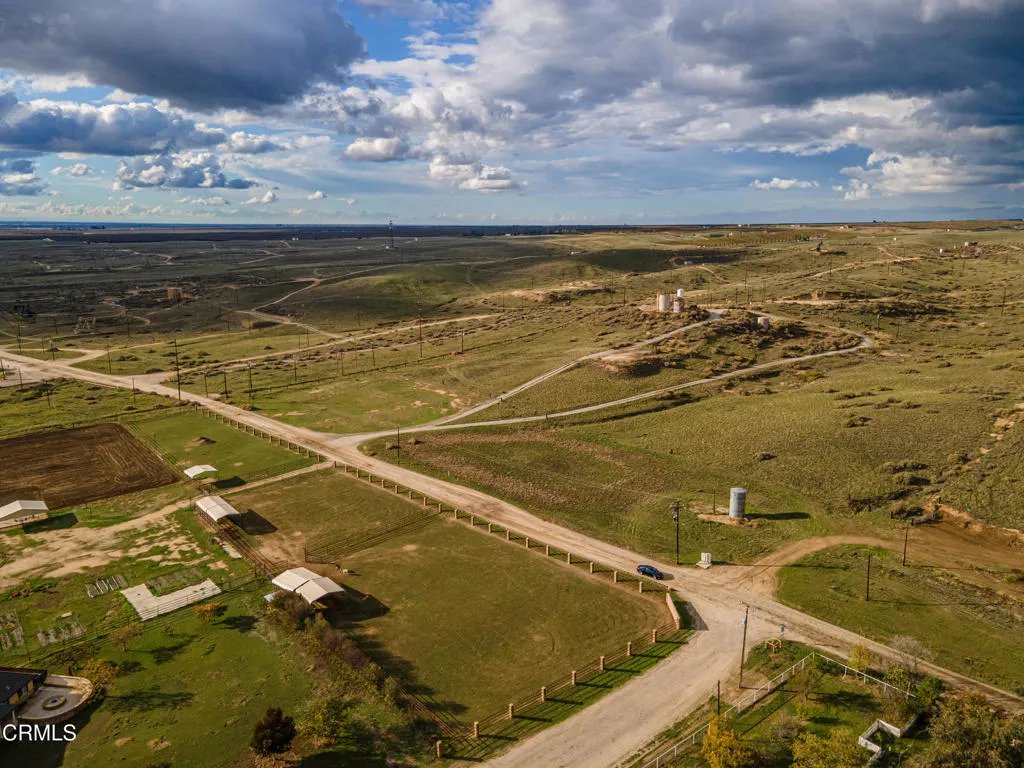 Additional image 62 of 102 Anna Lane, Bakersfield, CA 93308