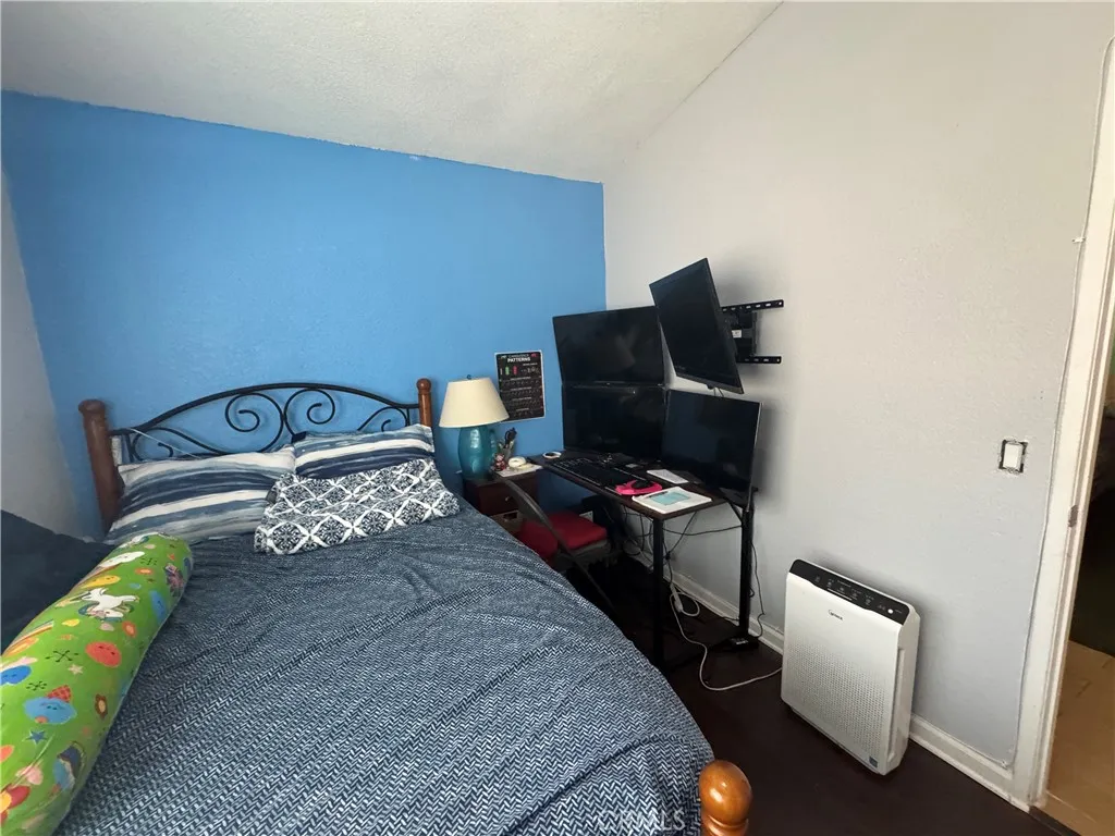 Additional image 98 of 3072 Lynwood Dr, Highland, CA 92346