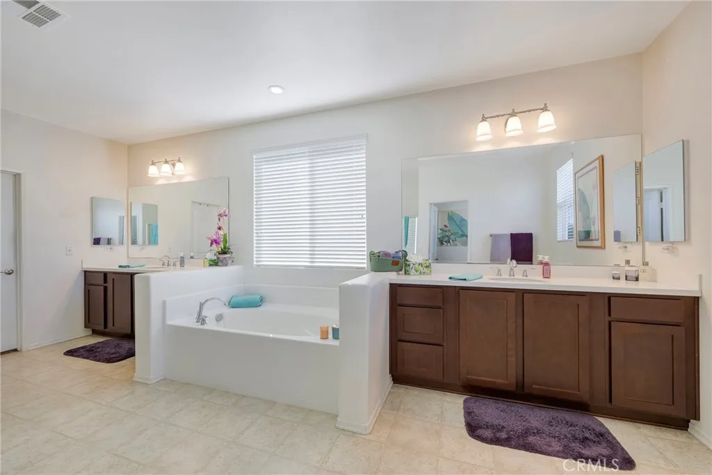 Additional image 60 of 11781 Forsythia St, Jurupa Valley, CA 91752