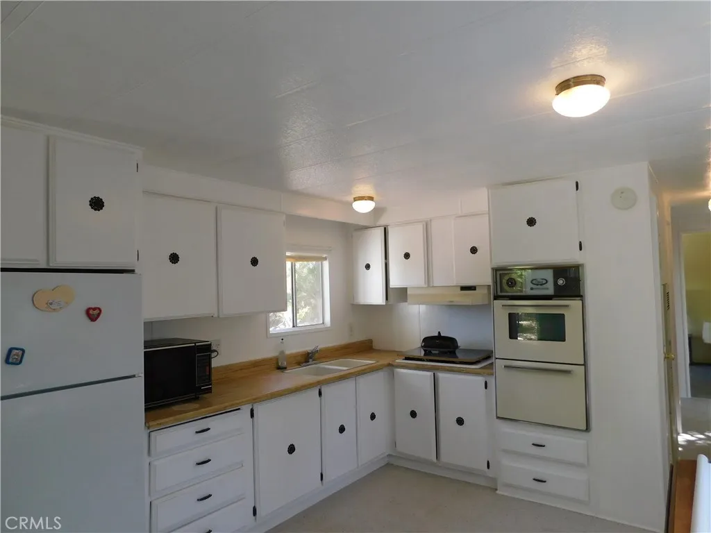 Additional image 118 of 45985 Cottonwood Road, Newberry Springs, CA 92365