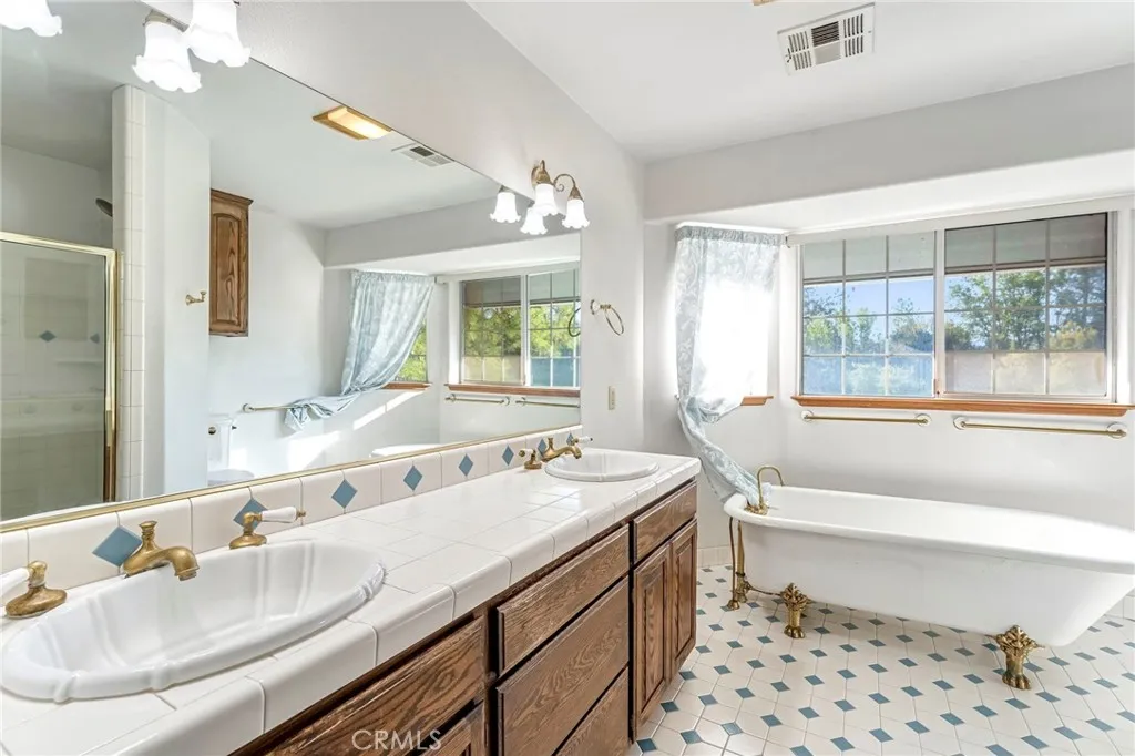 Additional image 96 of 50711 Road 426, Oakhurst, CA 93644