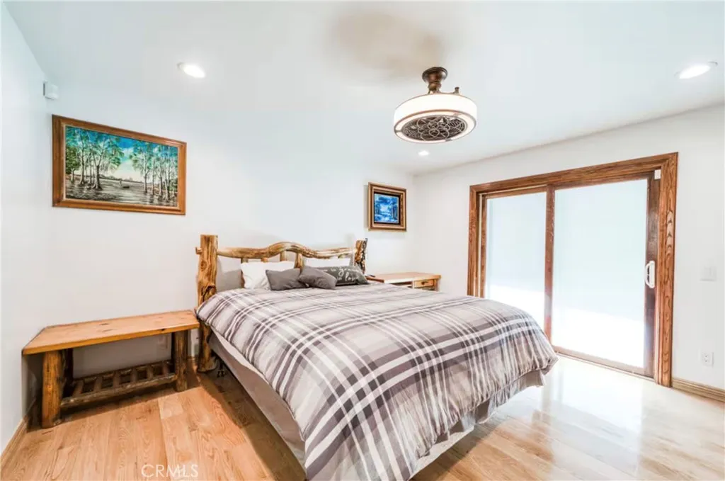 Additional image 36 of 42725 Tannenbaum, Big Bear Lake, CA 92315