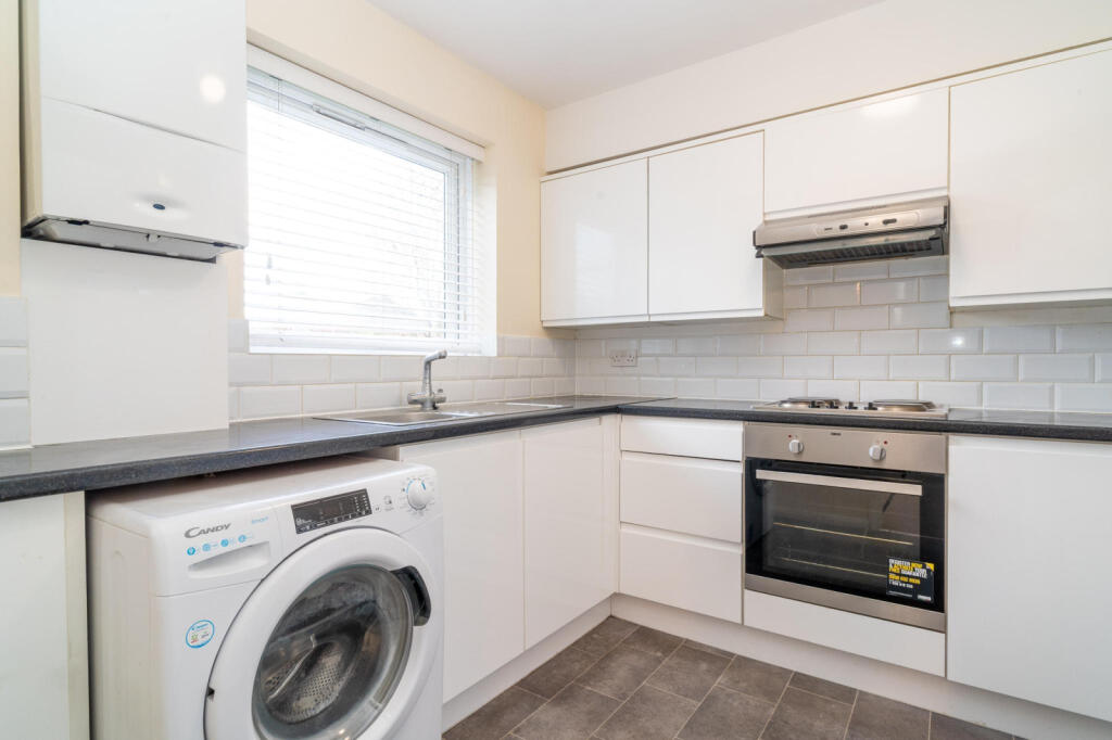 Additional image 5 of London Colney, AL2