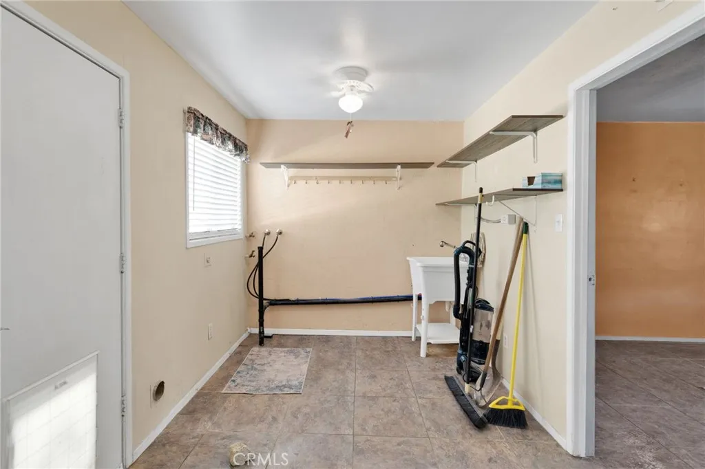 Additional image 37 of 38744 East End Road, Lucerne Valley, CA 92356