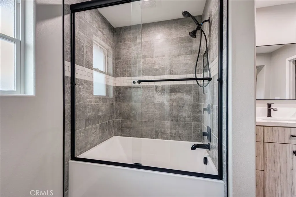 Additional image 36 of 6850 Braceo St, Oak Hills, CA 92344