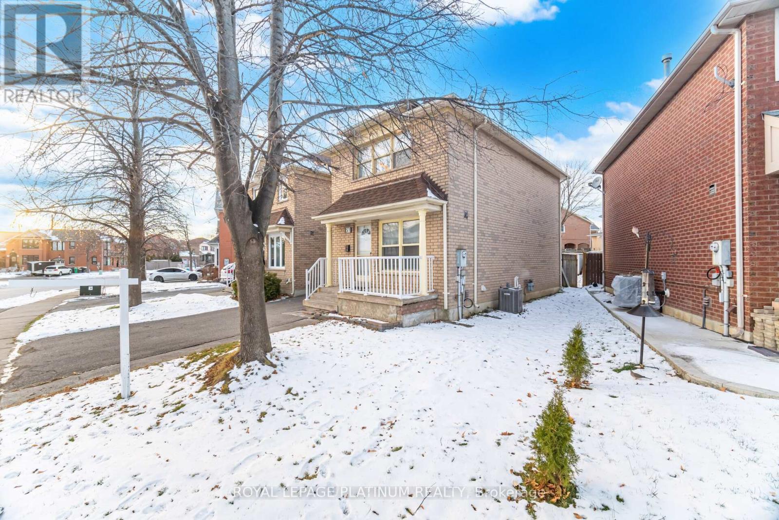 51 SOFTNEEDLE AVENUE|Brampton (Sandringham-Wellington), Ontario L6R1K7