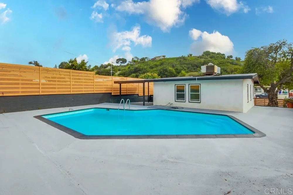 Additional image 71 of 5610 Streamview Drive, San Diego, CA 92105