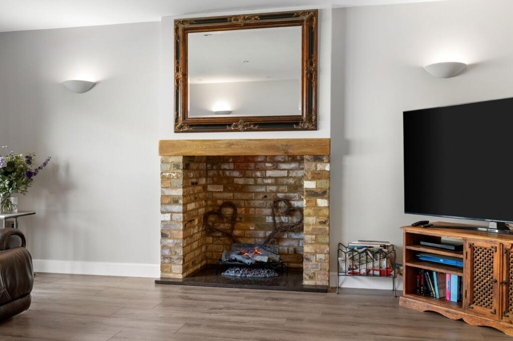 Additional image 14 of Spectacular five bed eco-home with additional living space