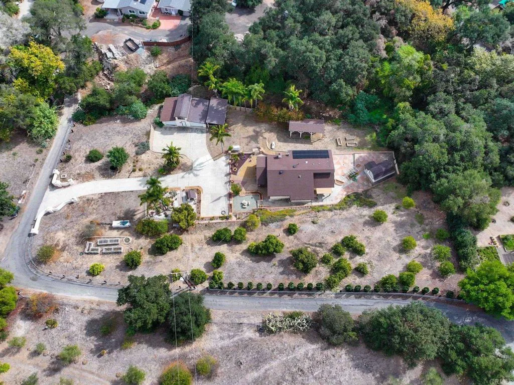 Additional image 70 of 2573 Los Alisos S, Fallbrook, CA 92028