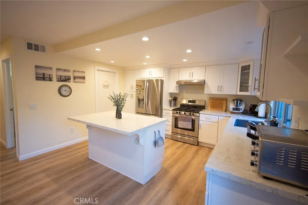 Additional image 12 of 1531 Camelot Dr, Corona, CA 92882
