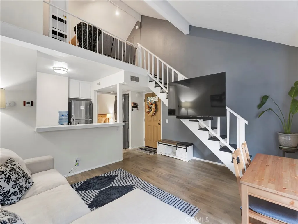 Additional image 5 of 7050 Shoup Ave #225, Canoga Park, CA 91303