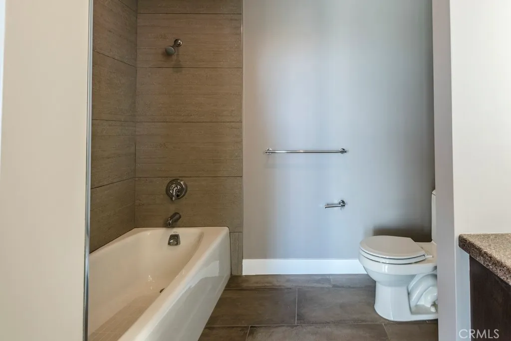 Additional image 7 of 1111 S Grand Ave, Los Angeles, CA 90015