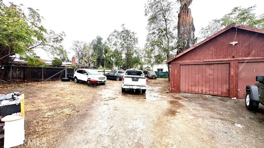 410 Pacific Ave, Riverside, CA 92507