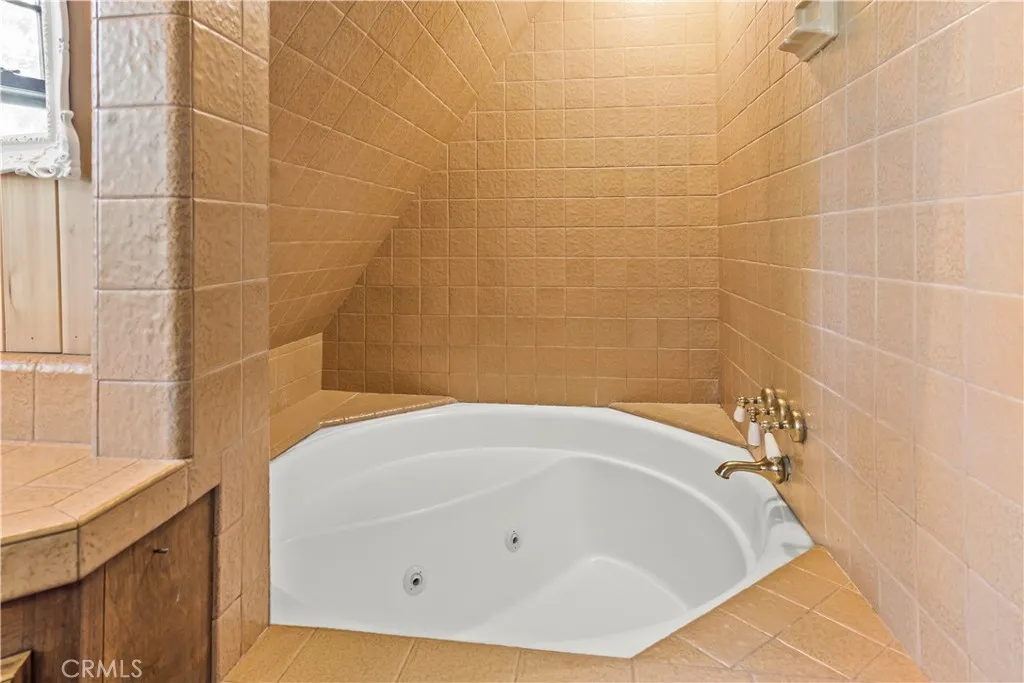 Additional image 60 of 26638 Lake Forest Dr, Twin Peaks, CA 92391