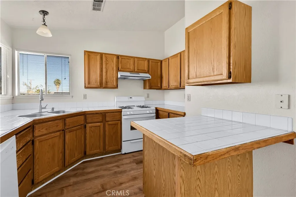 Additional image 39 of 5464 Mariposa, 29 Palms, CA 92277