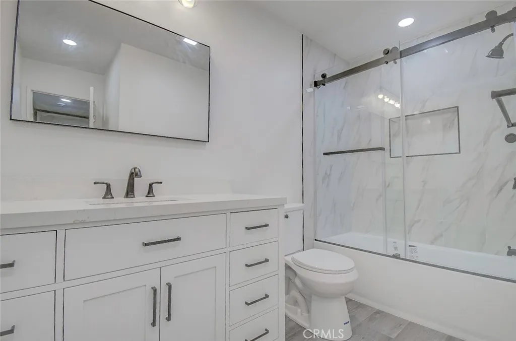 Additional image 76 of 21941 Rimhurst Dr Unit D, Lake Forest, CA 92630