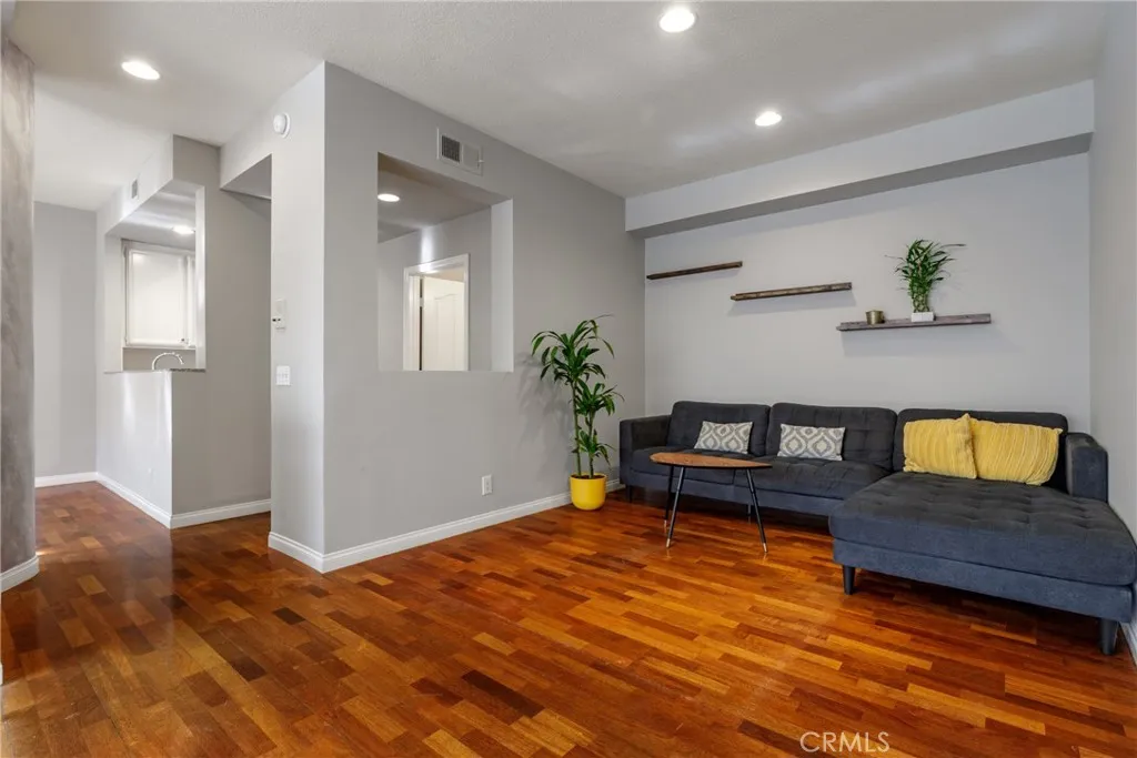 Additional image 43 of 7325 Vassar, Canoga Park, CA 91303