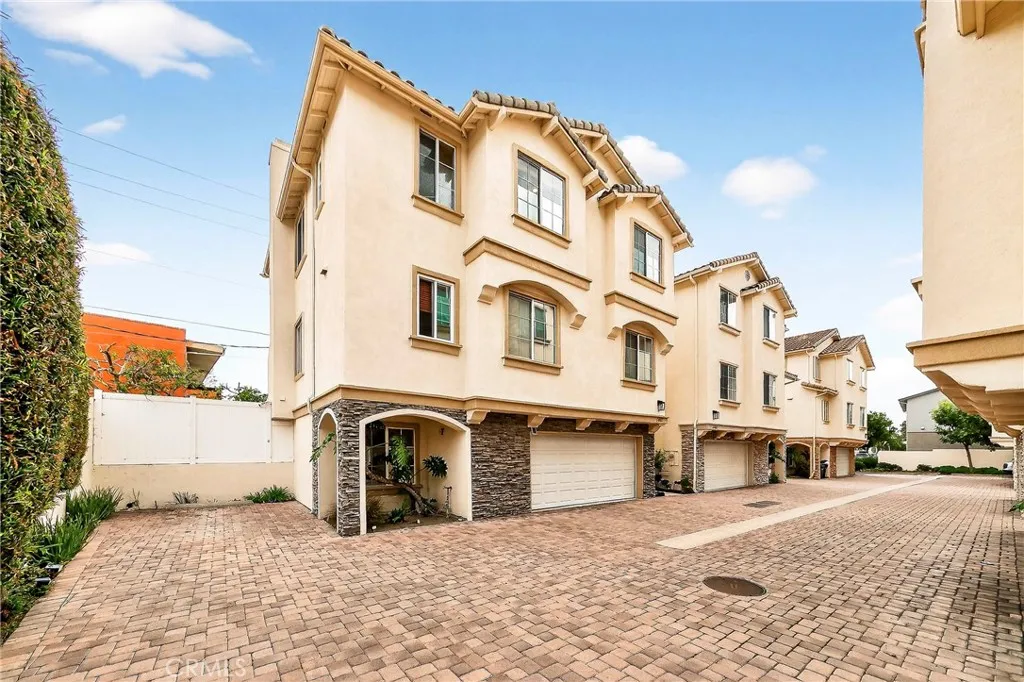 Additional image 29 of 24005 Los Codona, Torrance, CA 90505