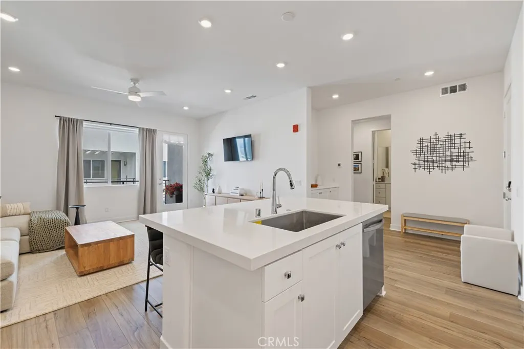 Additional image 13 of 27227 Diamond Peak Lane Unit 301, Valencia, CA 91381