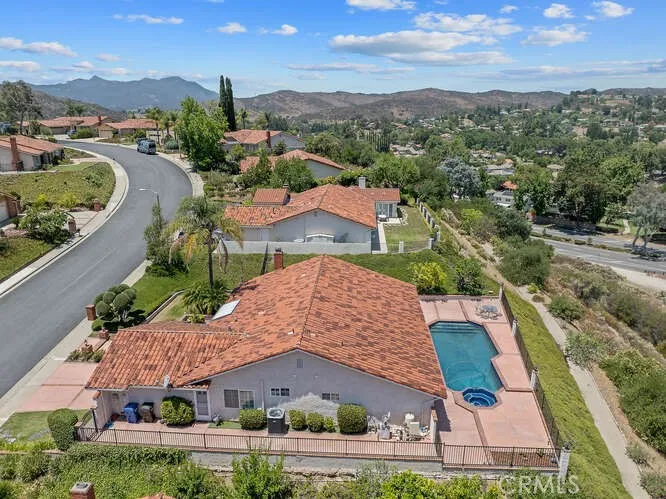 Additional image 114 of 2039 Channelford Road, Westlake Village, CA 91361