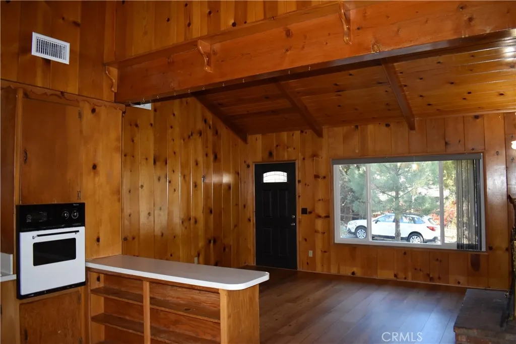 Additional image 26 of 863 Edna St, Wrightwood, CA 92397