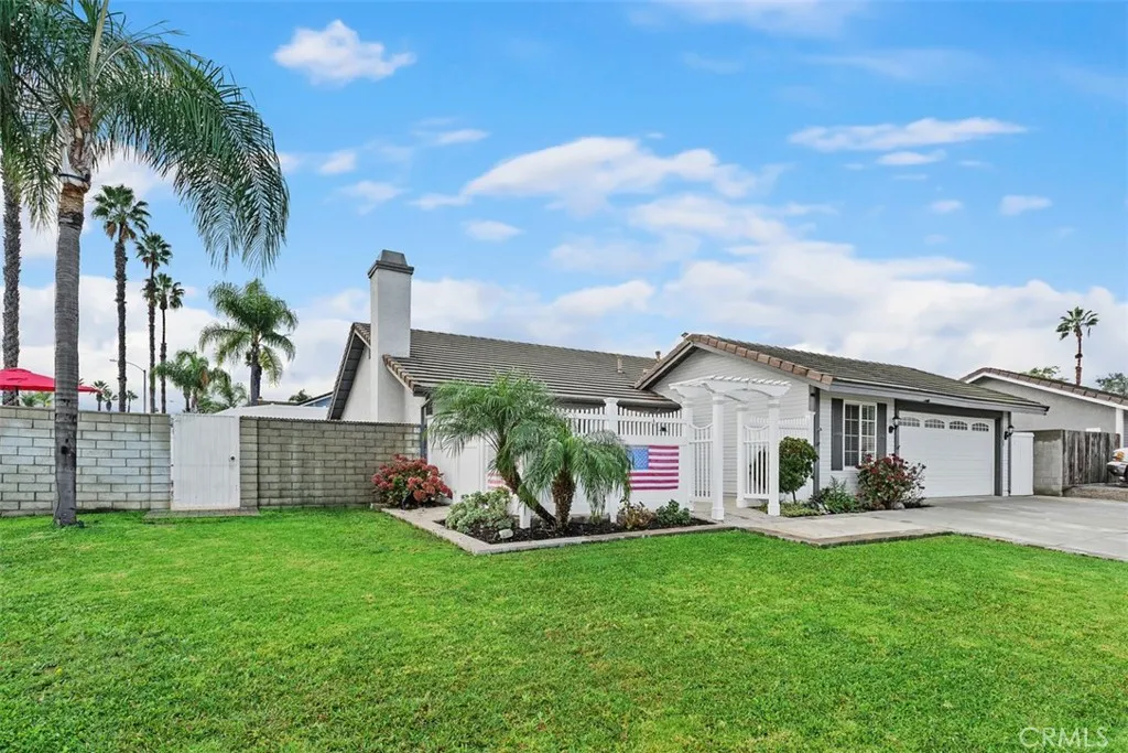 Additional image 3 of 896 Monarch Dr, Corona, CA 92879